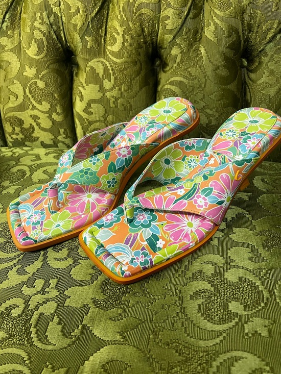 Circus by Sam Edelman Shoes - Circus Sam Edelman Womens 7.5 Orange Floral
Square Toe Heeled Sandals